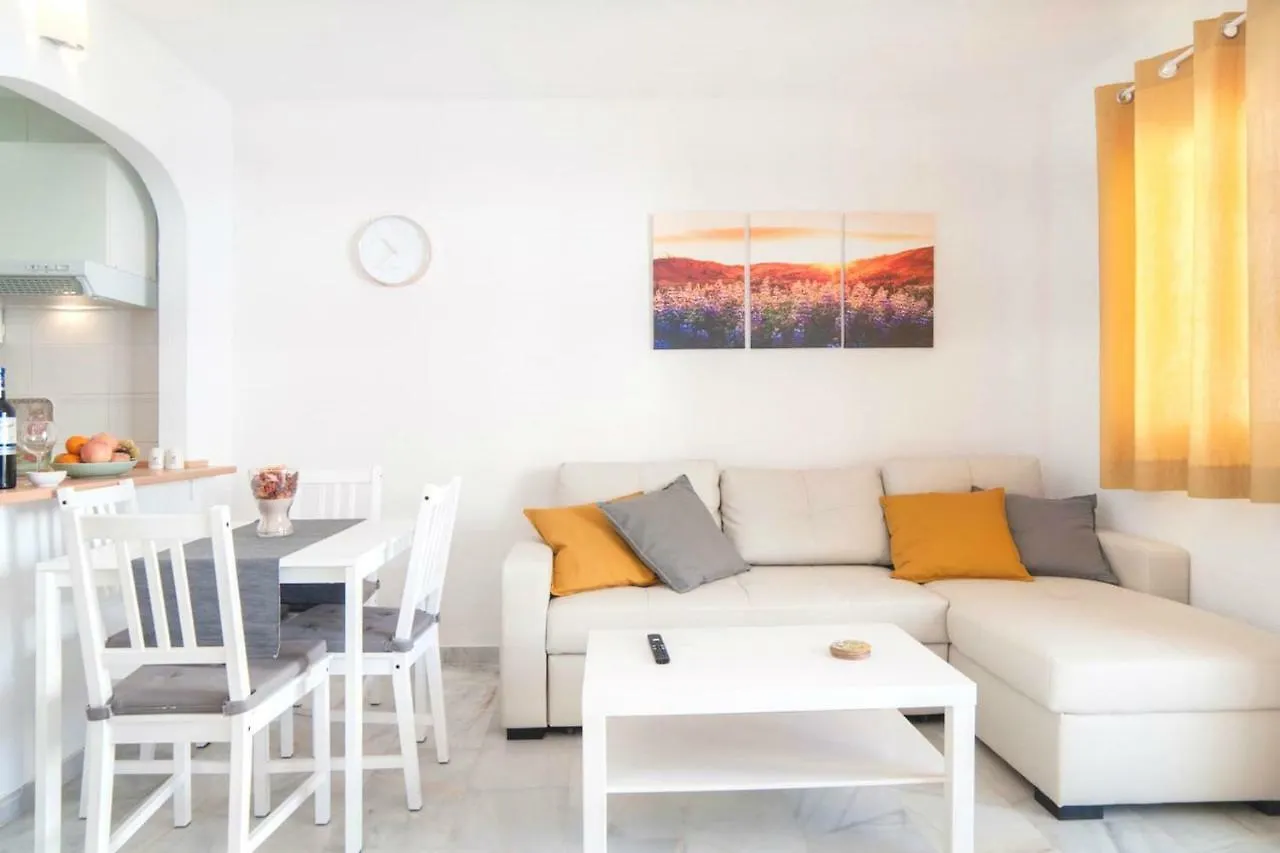 Happy Nest Apartment Benalmadena 0*,